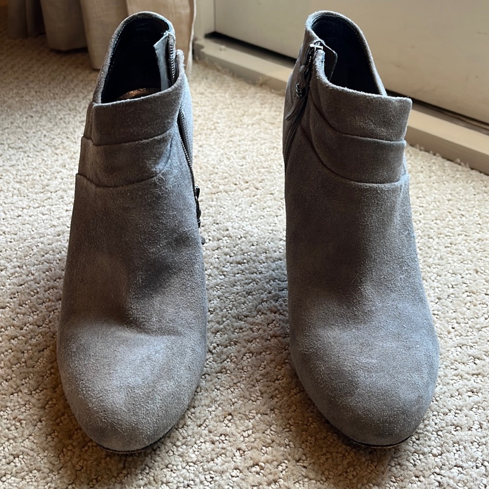 Via Spiga grey ankle boot with heel